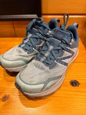 New Balance Women's Teal and Navy Trail Runners